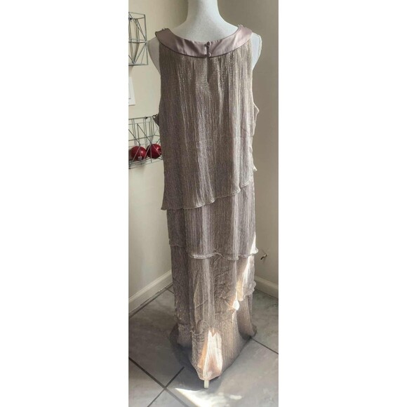 Laura Plus‎ sleeveless Beaded neck layerd gown 18 NEW - Picture 6 of 11